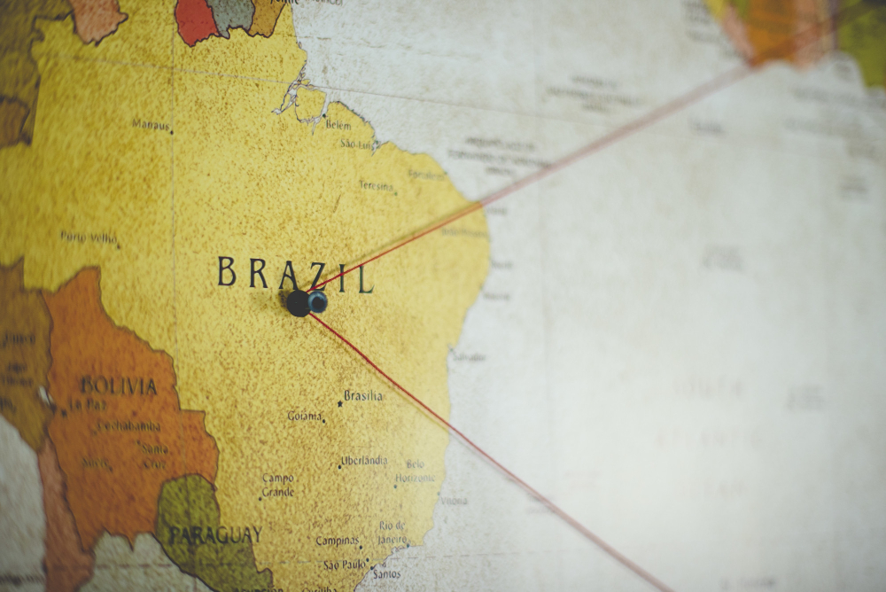 Saudades do Brasil: como acolher a nostalgia sem se afundar